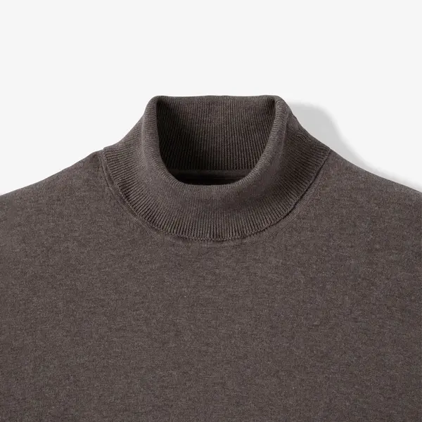 Pull col roulé