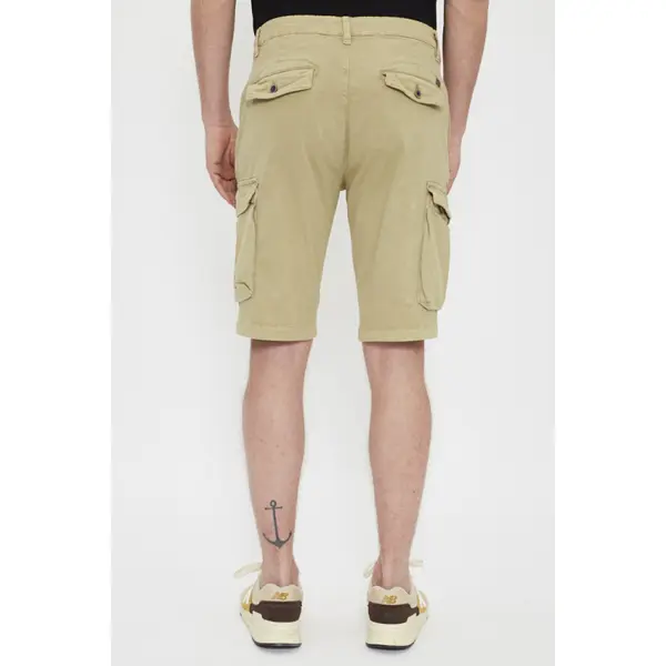 Short cargo