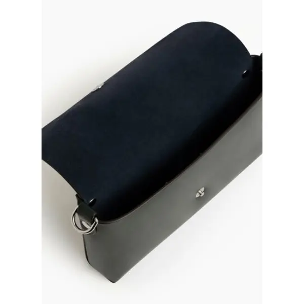 Pochette à rabat avec bandoulières amovibles Sans Couture en cuir lisse - Le Tanneur