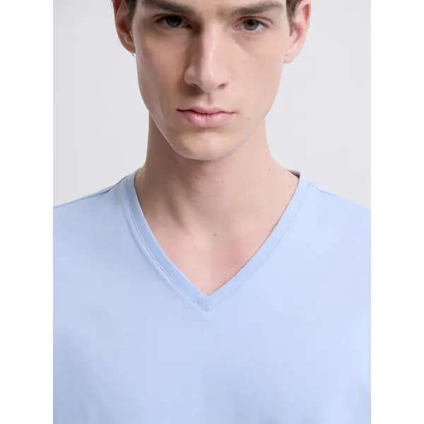 T-shirt col V mélange coton Supima®