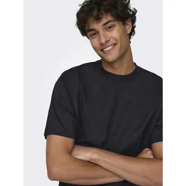 T-shirt noir ample col rond ONLY & SONS : l'essentiel mode masculine