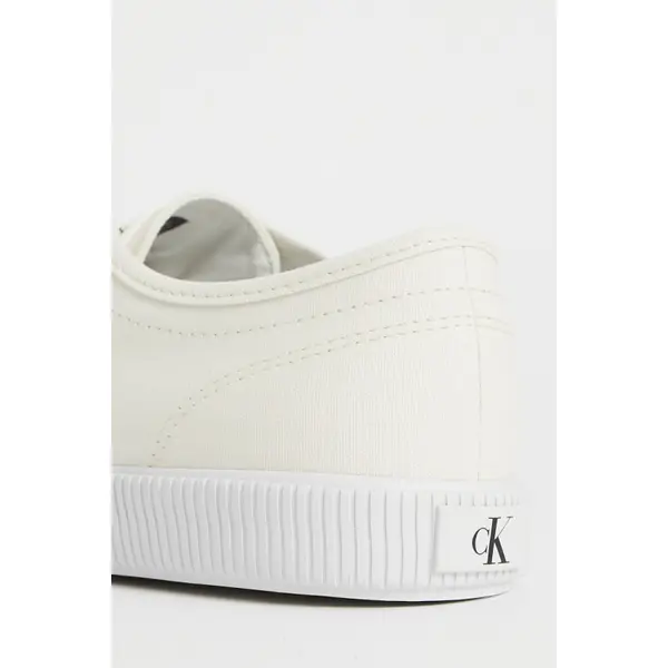 Baskets blanches