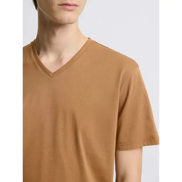 T-shirt col V en coton Supima®