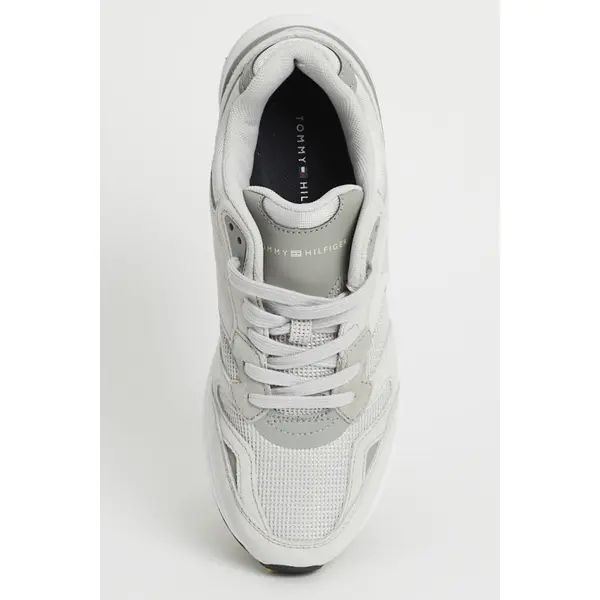 Baskets grises
