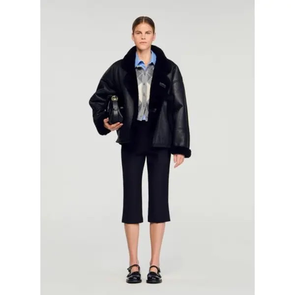 Manteau court en peau lainée - Sandro