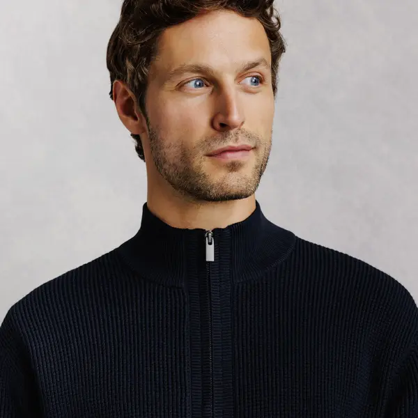 Gilet zippé col montant