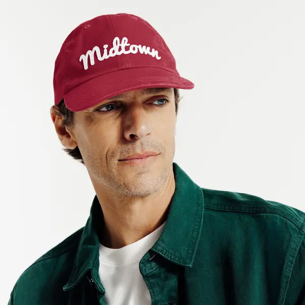 Casquette avec broderie fantaisie