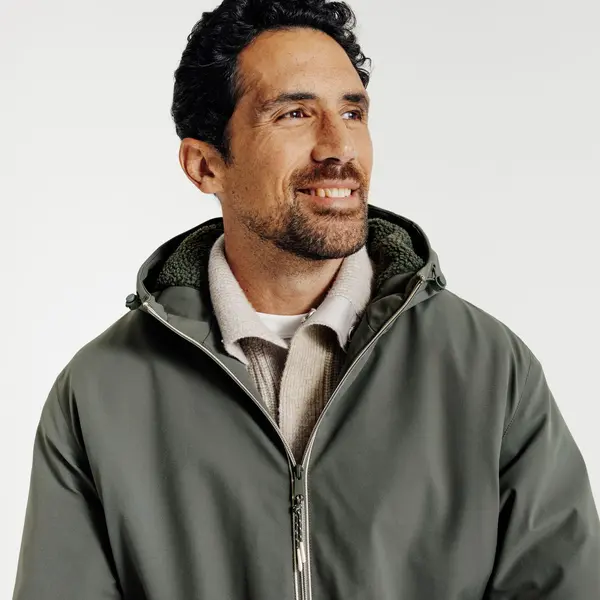 Blouson à capuche doublé en sherpa
