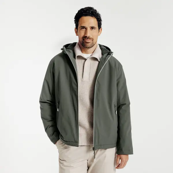 Blouson à capuche doublé en sherpa