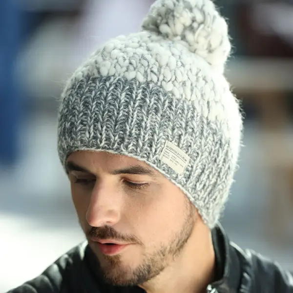 Bonnet Pompon Pierce Kusan