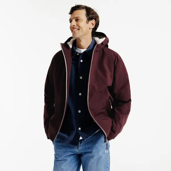 Blouson à capuche doublé en sherpa
