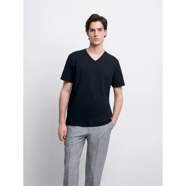 T-shirt col V en coton Supima®