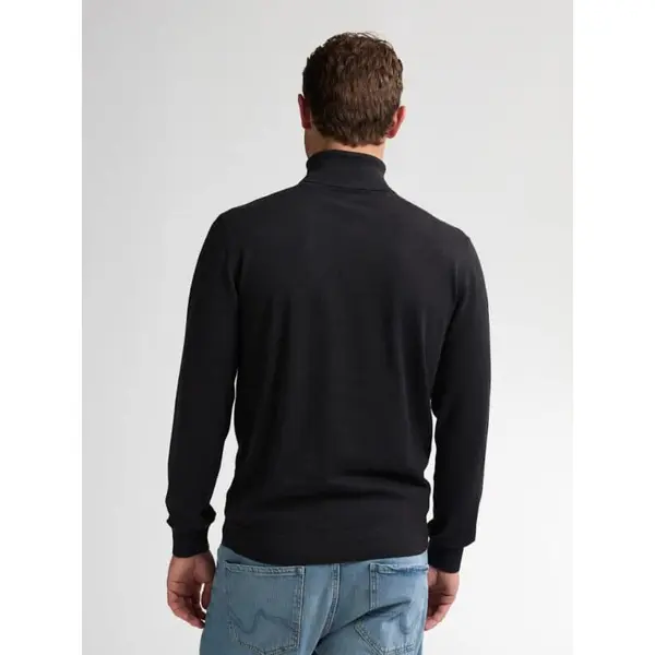 Pull marron col roulé Petrol Industries homme – douceur et chaleur