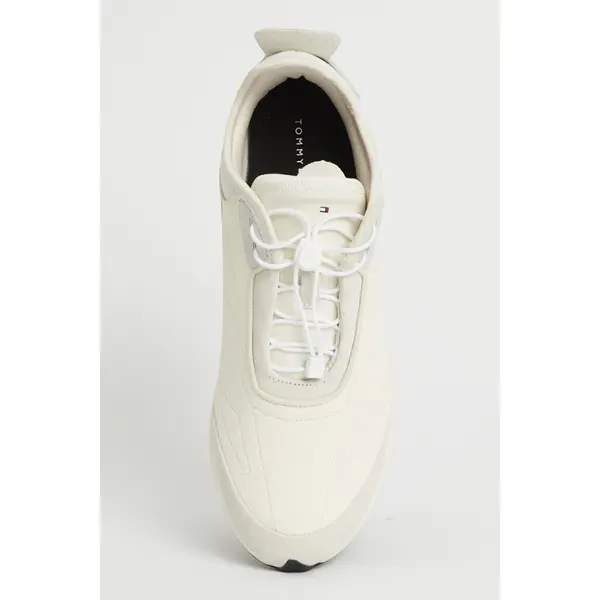 Baskets beiges
