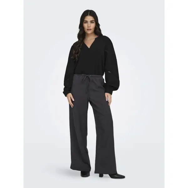 Blouse Noire Élégante Col V Manches Longues JDY pour Femme