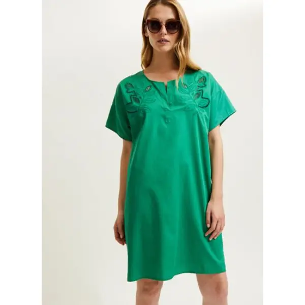 Laurence Tavernier - Chemise de nuit courte en satin, Hawai - Yves Delorme