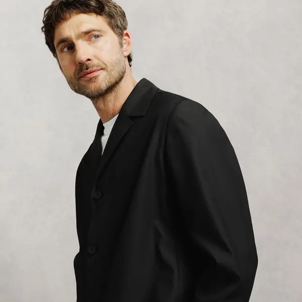 Veste boutonnée col requin