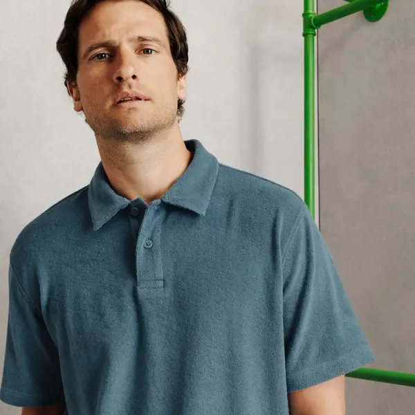 Polo manches courtes uni matière éponge