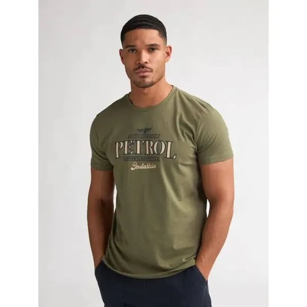 T-shirt Homme Kaki Petrol Industries : L'Authenticité de l'Été 2026