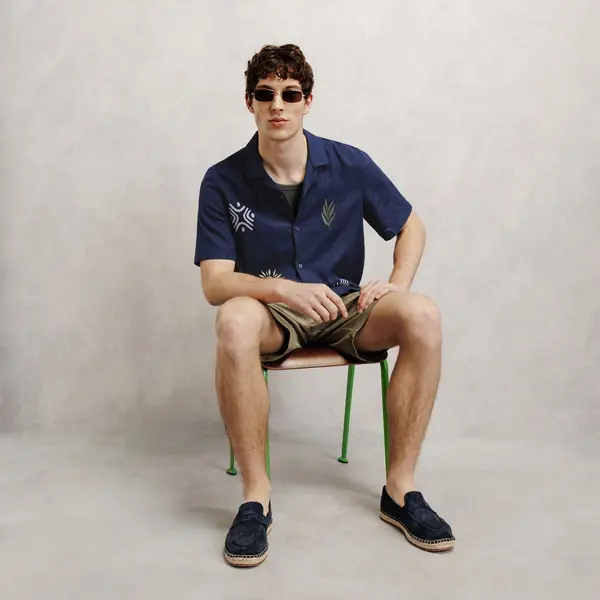 Chemisette en coton lin brodée col requin