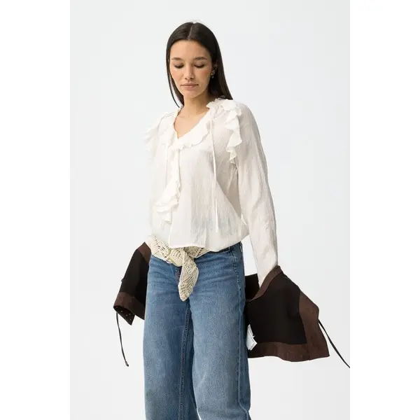 Blouse femme blanche fluide Tiffosi – Volants et élégance Printemps/Été 2026