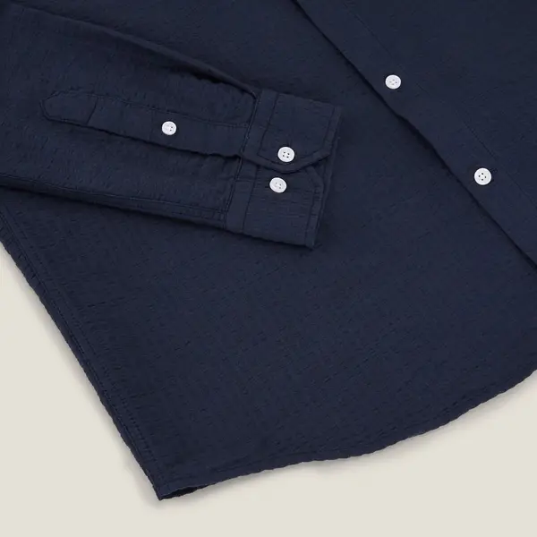 Chemise en coton seersucker rayée